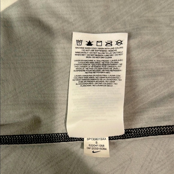 Nike Dri-Fit Women’s Athletic Tank Top Sports Bra - Picture 8 of 9